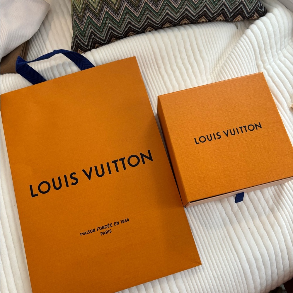 Louis Vuitton Gift Bag with Box